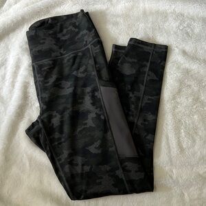Camo leggings